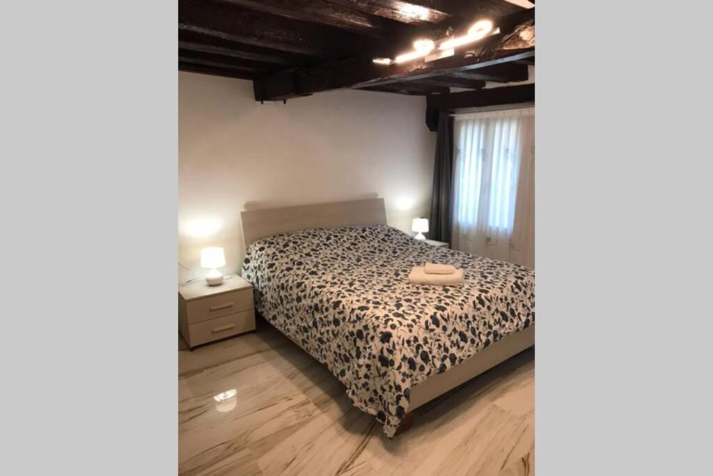 Calle Dei Preti Venedig Exteriör bild